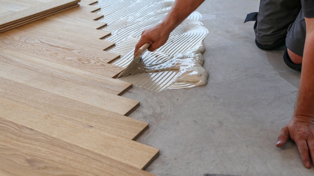 PRÉPARER SON SOL AVANT LA POSE DE SON PARQUET OU CARRELAGE