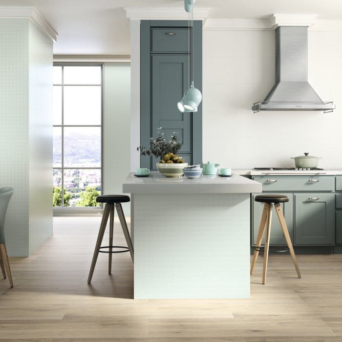 Faïence Pearl Turquoise 31,6x90cm